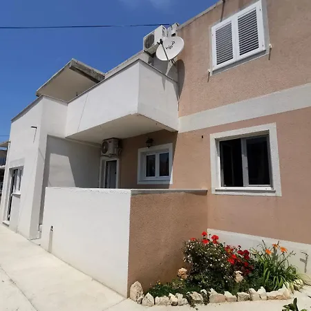 Kate - 200 M From Beach Apartment Vodice