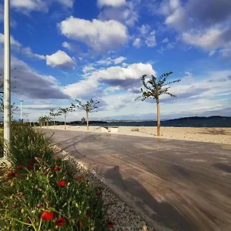 Apartment Kate - 200 M From Beach *