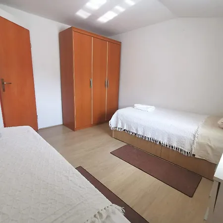 Kate - 200 M From Beach Apartment Vodice